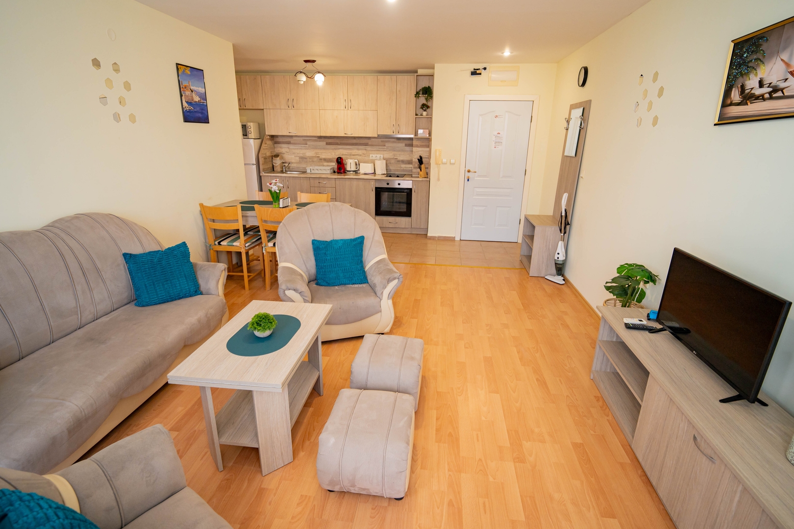 The Sea Balcony - 1BD Apartment by Flat Manager 21 Flat Manager Booking
