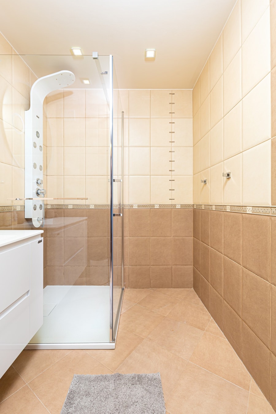 Centrally-located 1BD Apartment near Kapana 13 Flat Manager Booking