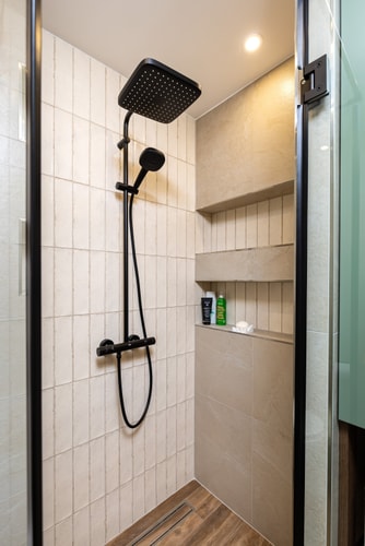 Stylish 1BD with Desk in Karshiaka 9 Flat Manager Booking