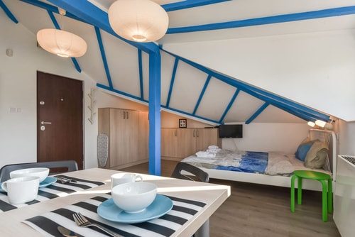 The Ivy House - A Cozy Attic near the City Center 13 Flat Manager Booking