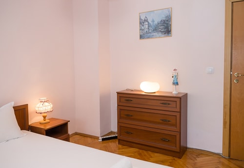 Sunny 2-Bedroom Flat near Sea Garden|Chayka, Varna 15 Flat Manager Booking
