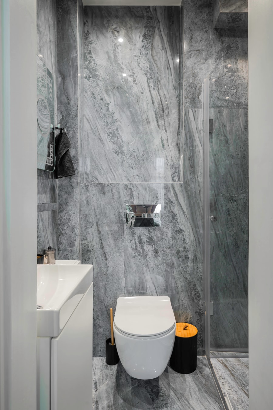Urban Charm & Comfort - Chic 2BD in Prime Location 17 Flat Manager Booking
