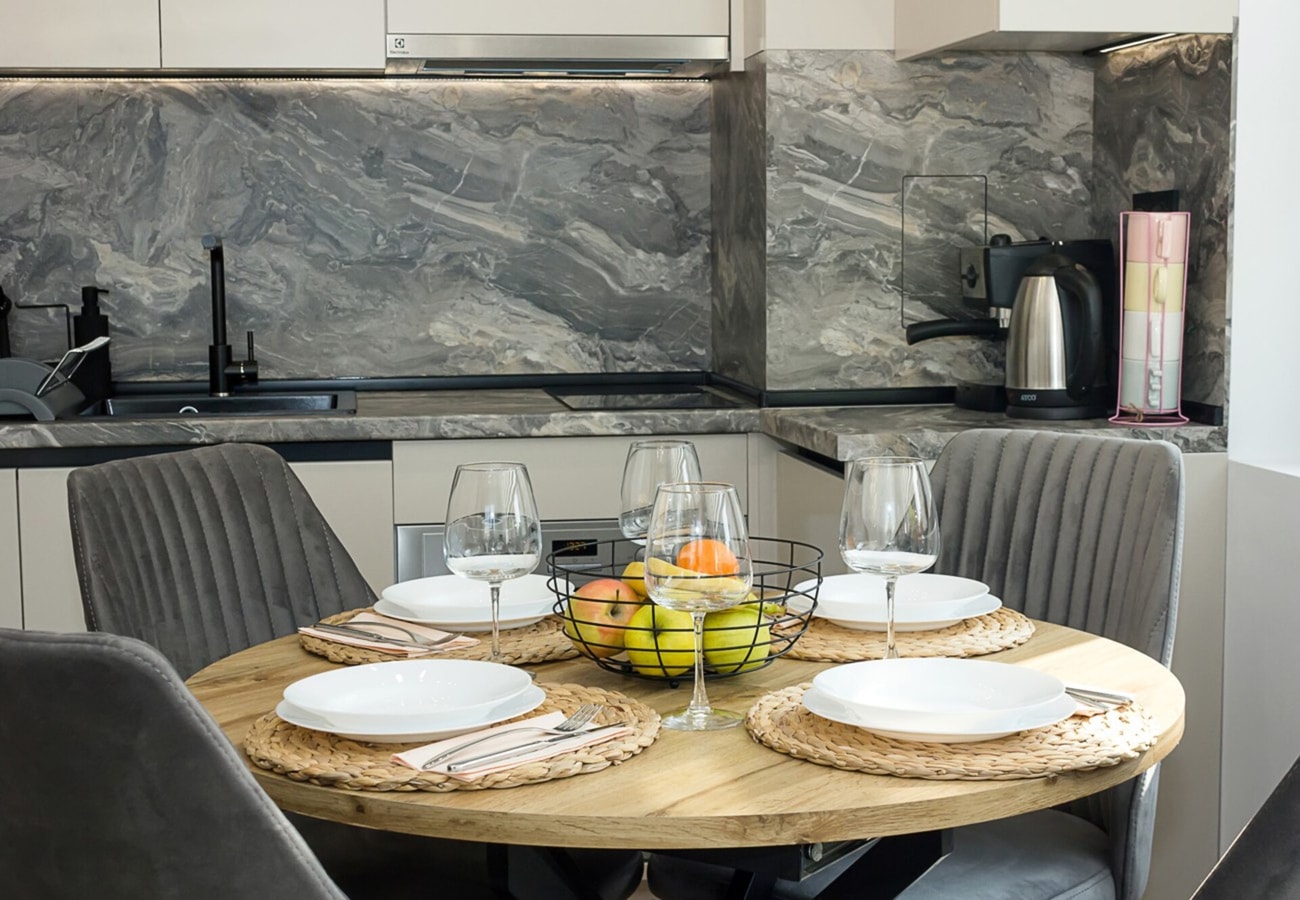 Chic Retreat in Varna's Fifth Element 9 Flat Manager Booking