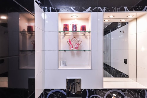 Extravaganzzo - Super Central One Bedroom Modern 5 Flat Manager Booking