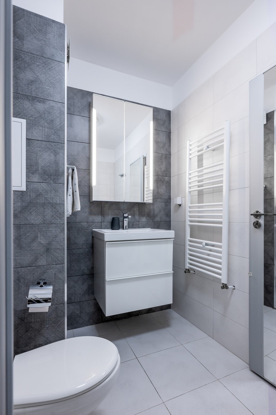 Urban Elegance at Its Finest Stylish 1-BD Flat 14 Flat Manager Booking