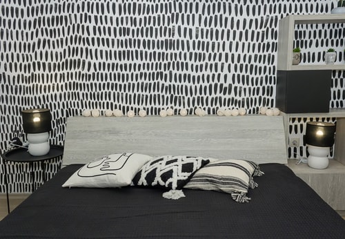 Black & White -1BD Flat in Varna Center 8 Flat Manager Booking
