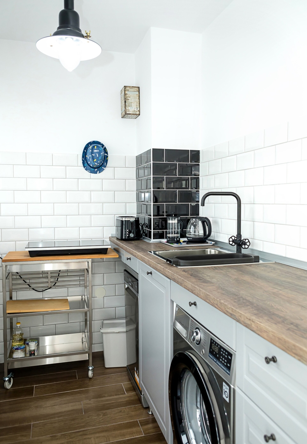 Urban & Cozy Escape - 1BR Flat near GrandMallVarna 10 Flat Manager Booking