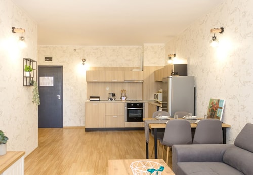 Bright 1-bedroom Flat with Balcony in Golden Sands 4 Flat Manager Booking