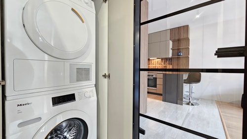 Bright Urban Stay with Parking 4 Flat Manager Booking