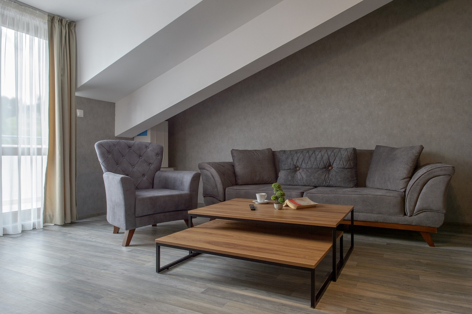 Luxury 2-bedroom apartment by Studenets Center 9 Flat Manager Booking
