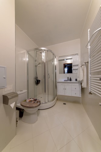 Luxury 2-bedroom apartment by Studenets Center 27 Flat Manager Booking