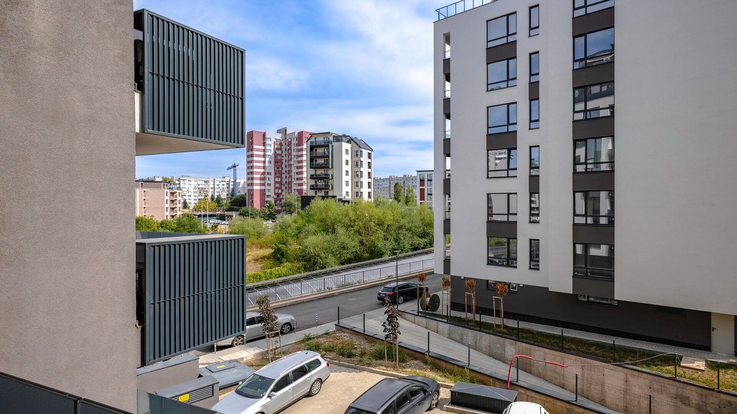 Aziz Drujba 1BD · Fresh & Modern Apartment with Balcony 19 Flat Manager Booking