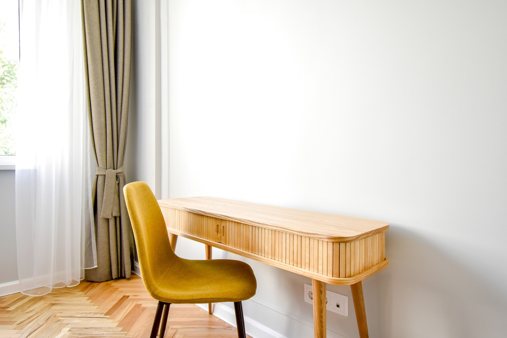 Stylish 2BD with Balcony & Desk near Vitosha Blvd 14 Flat Manager Booking