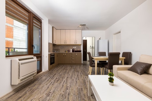 1BD Flat with a lovely terrace in the city centre 3 Flat Manager Booking