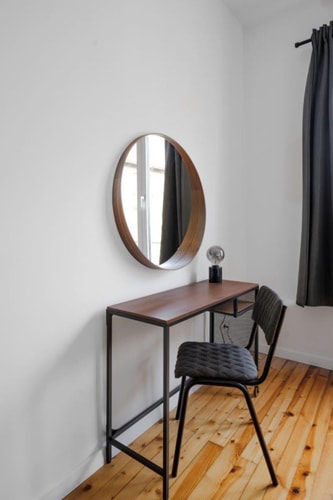 Luminous Central Retreat Spacious 2BD Apartment 23 Flat Manager Booking