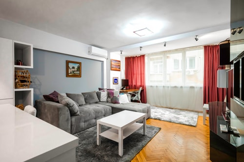 Bright & Central 1BD Flat - Dedicated Work Space 6 Flat Manager Booking