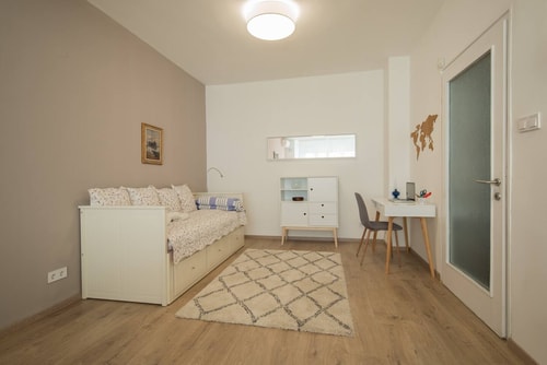 CHIC and Spacious Apartment in Central Sofia 10 Flat Manager Booking