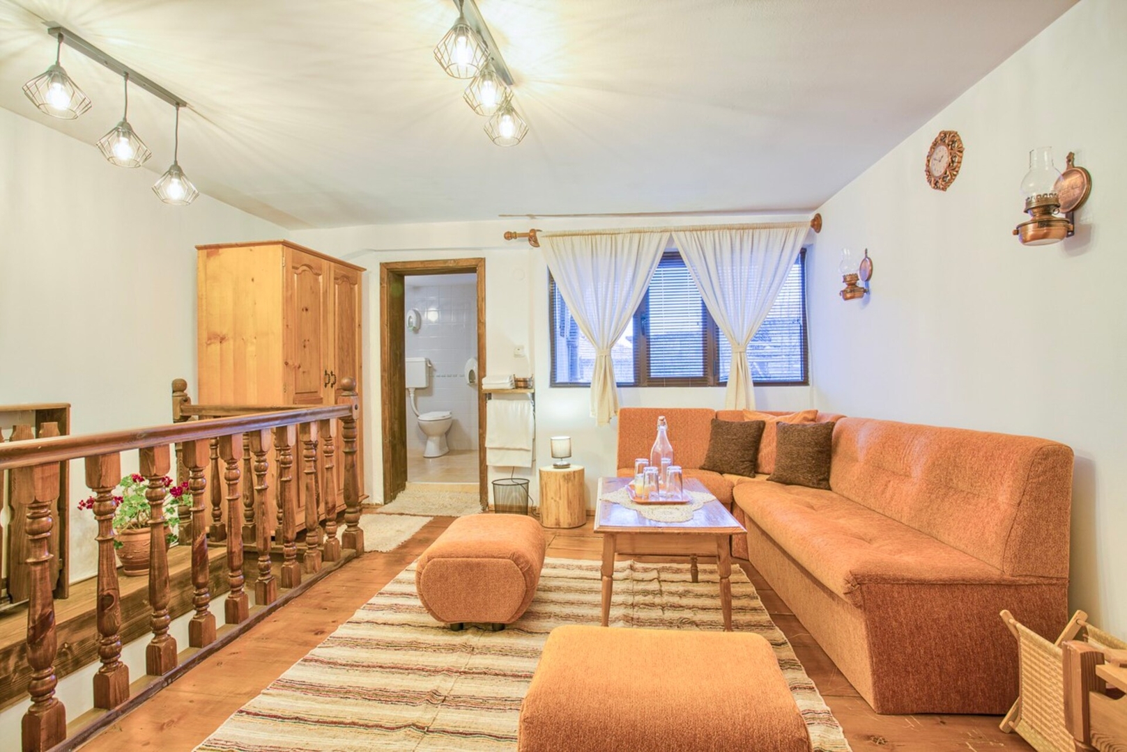 4- BDR House Monument of Culture & Architecture 1 Flat Manager Booking