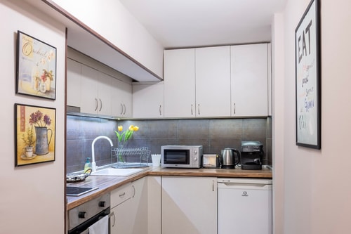Central & Beautiful Apartment - Perfect Location 2 Flat Manager Booking