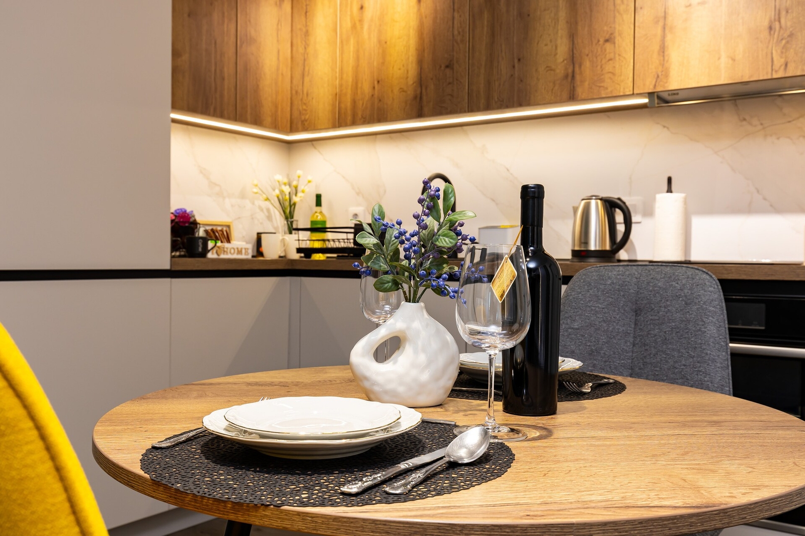 Chic Sage Hideaway | Work & Pleasure in Plovdiv 1 Flat Manager Booking