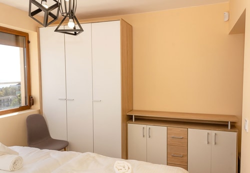 Spacious 3BD Flat with Large Terrace & Sea View 9 Flat Manager Booking