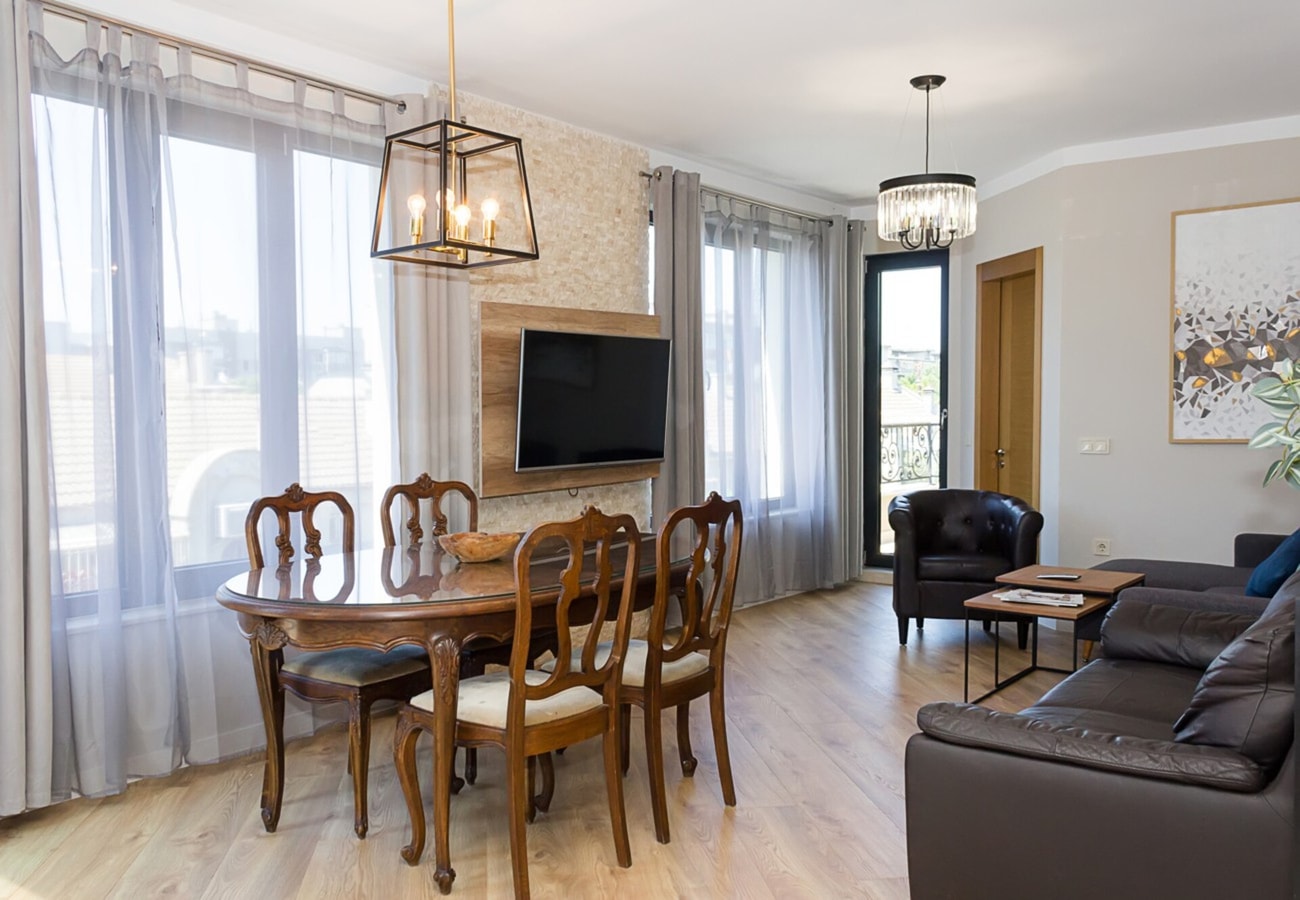 Warm&Comfy 3BD Apt Varna Center 8 Flat Manager Booking