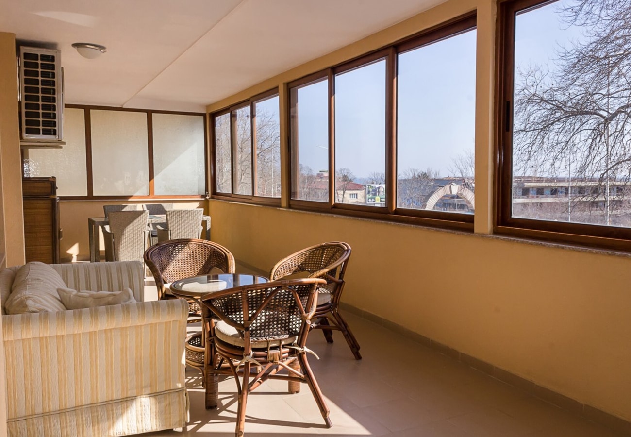 Varna Gem: 2BD Flat with Sunny Balcony 2 Flat Manager Booking