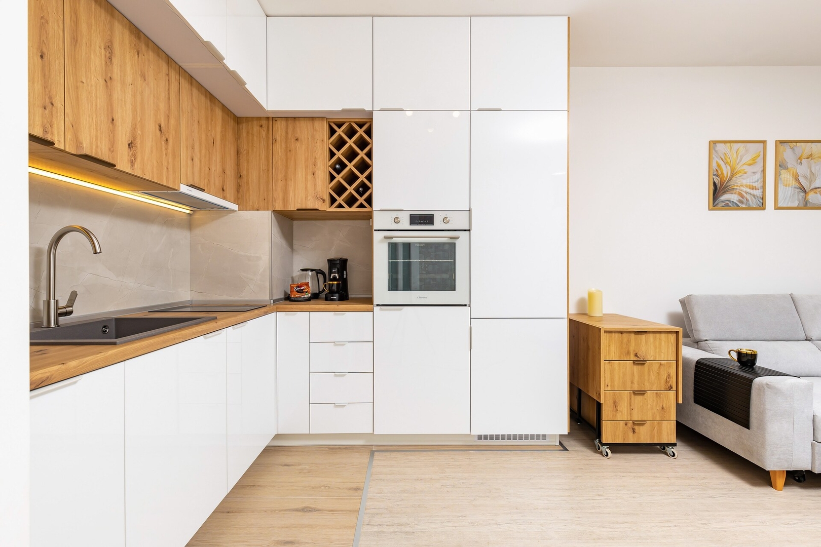 Magnolia Gardens -1BD with Balcony & Parking 5 Flat Manager Booking