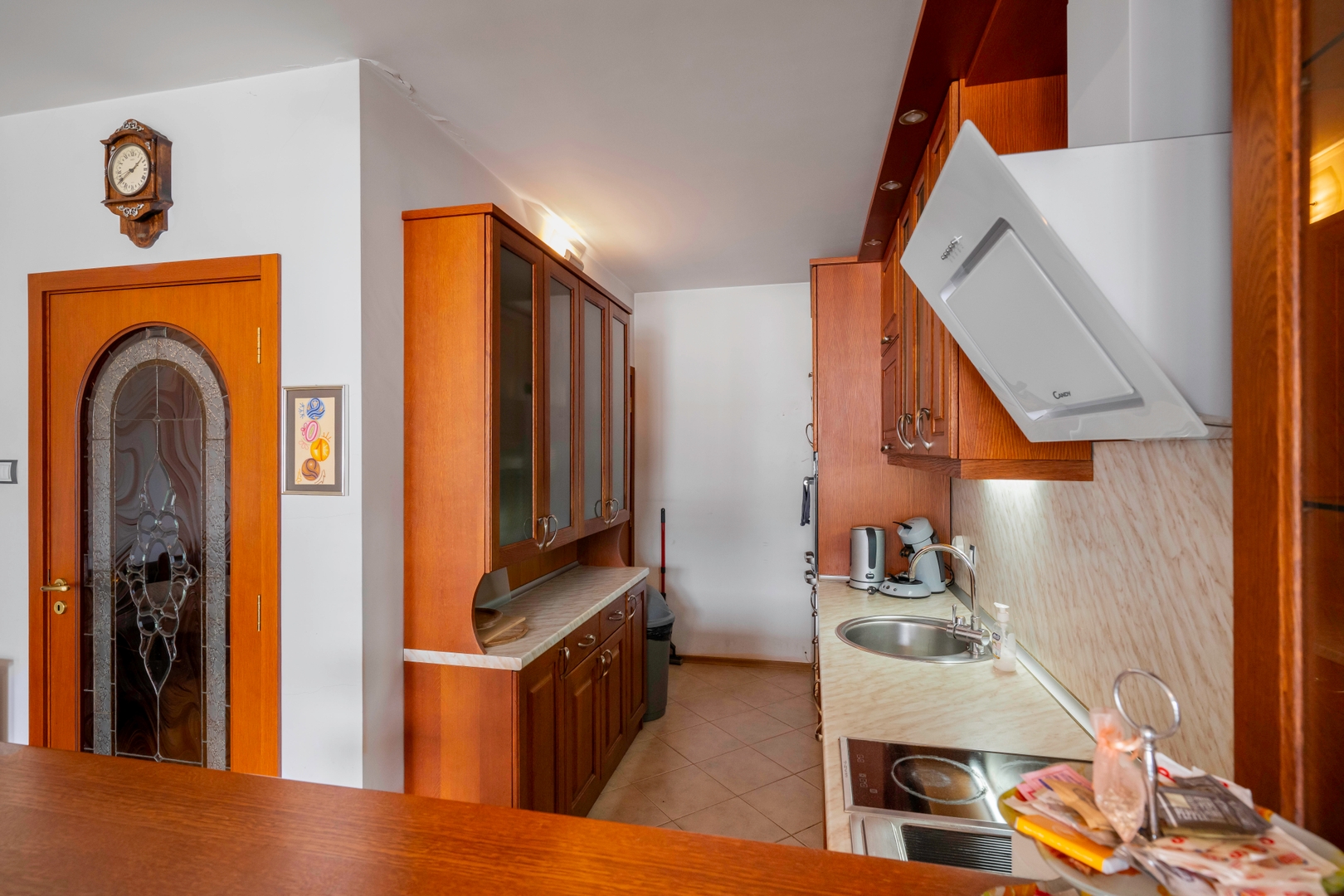Vintage and Cozy 2BD Apartment in Prime Location 12 Flat Manager Booking