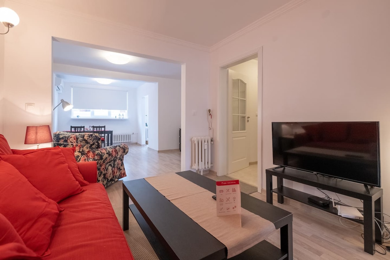 LZ Spacious One Bedroom Apartment in Top Centre 7 Flat Manager Booking
