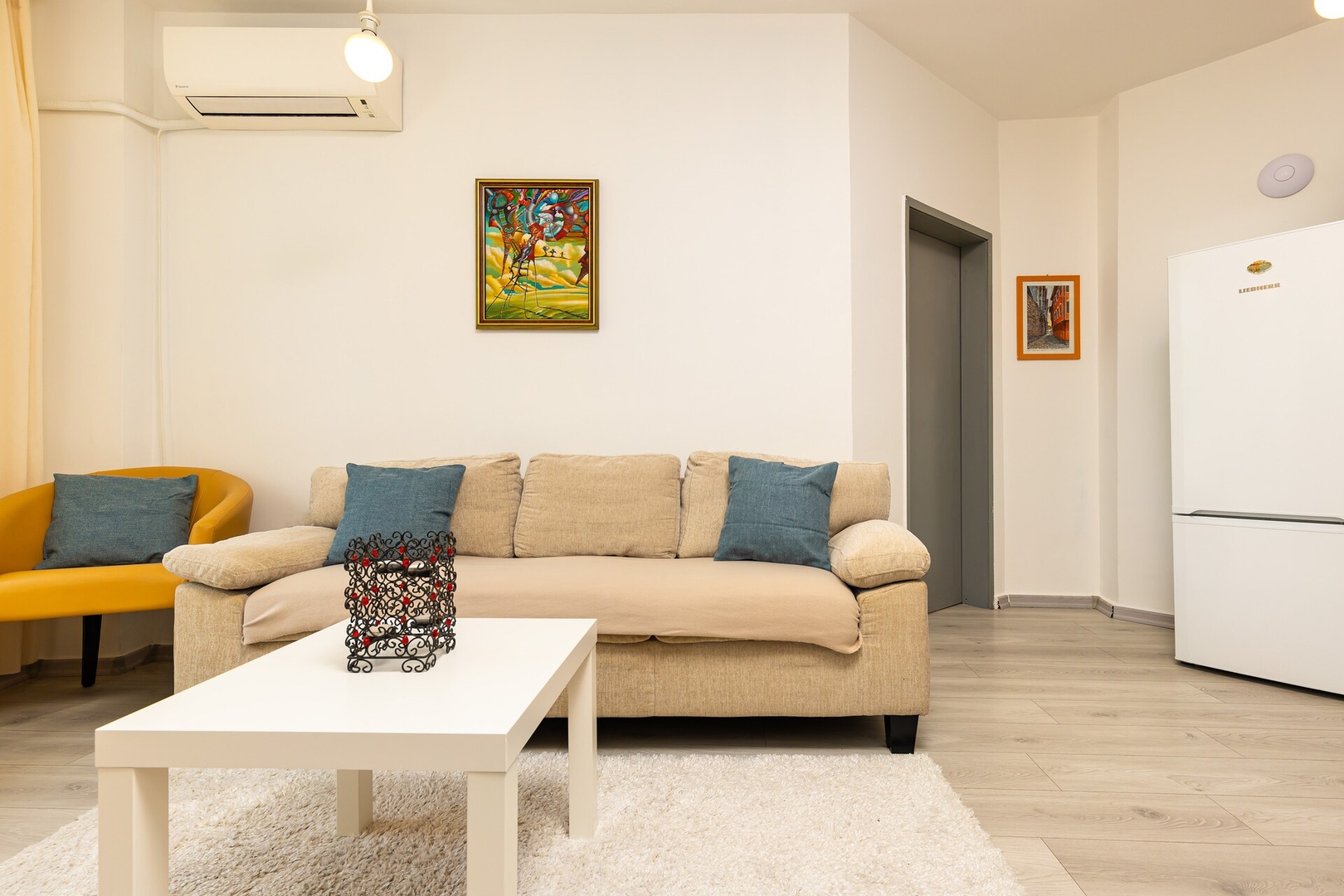 Azuuro ~ 1BD near the city center 9 Flat Manager Booking
