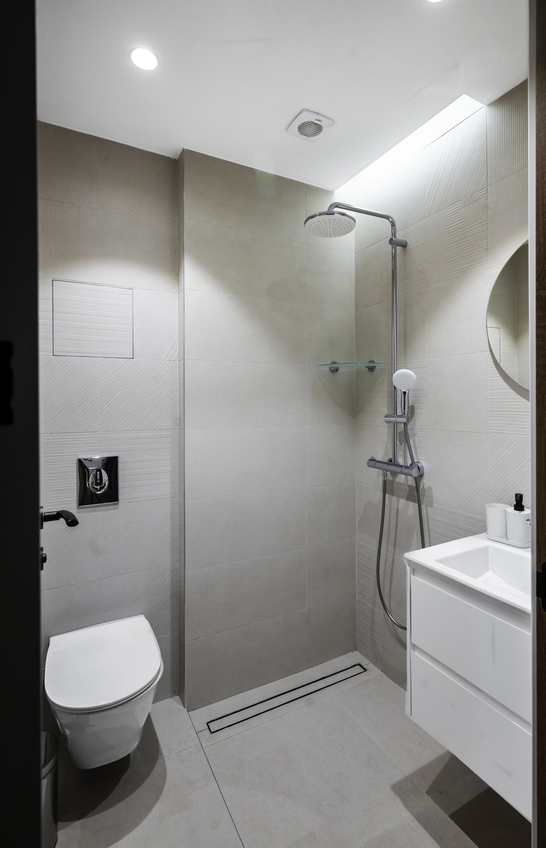 Aviva Living - 2BD Apartment With Free Parking 17 Flat Manager Booking