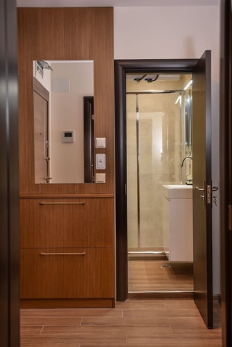 The Grunge Spot - Charming NEW 1-Bedroom 24 Flat Manager Booking