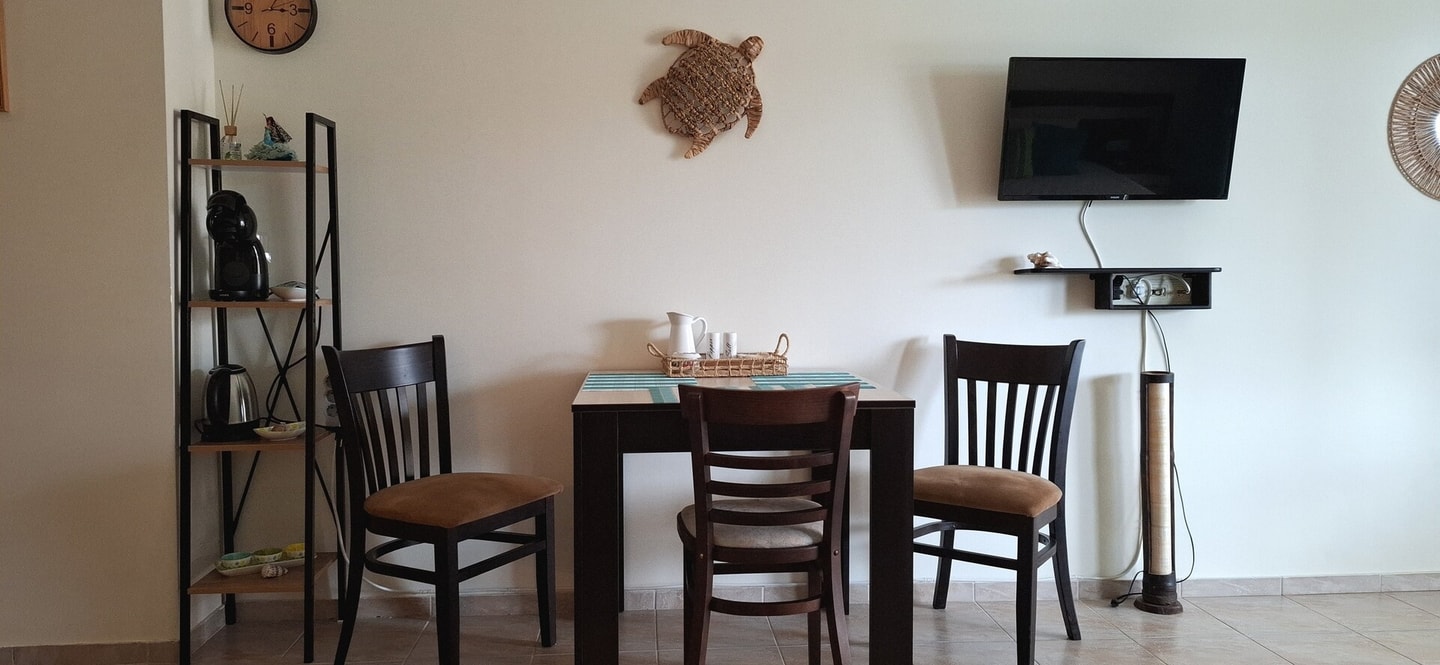 Stunning Sea View Studio in Elenite 23 Flat Manager Booking