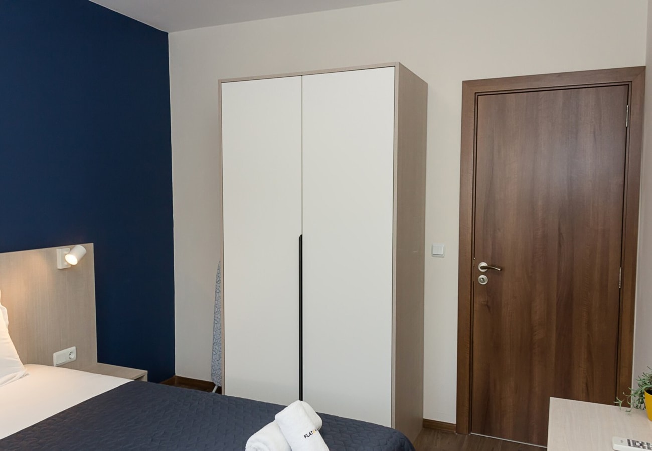 Blue Wave Varna- 2BD Flat with Parking 7 Flat Manager Booking