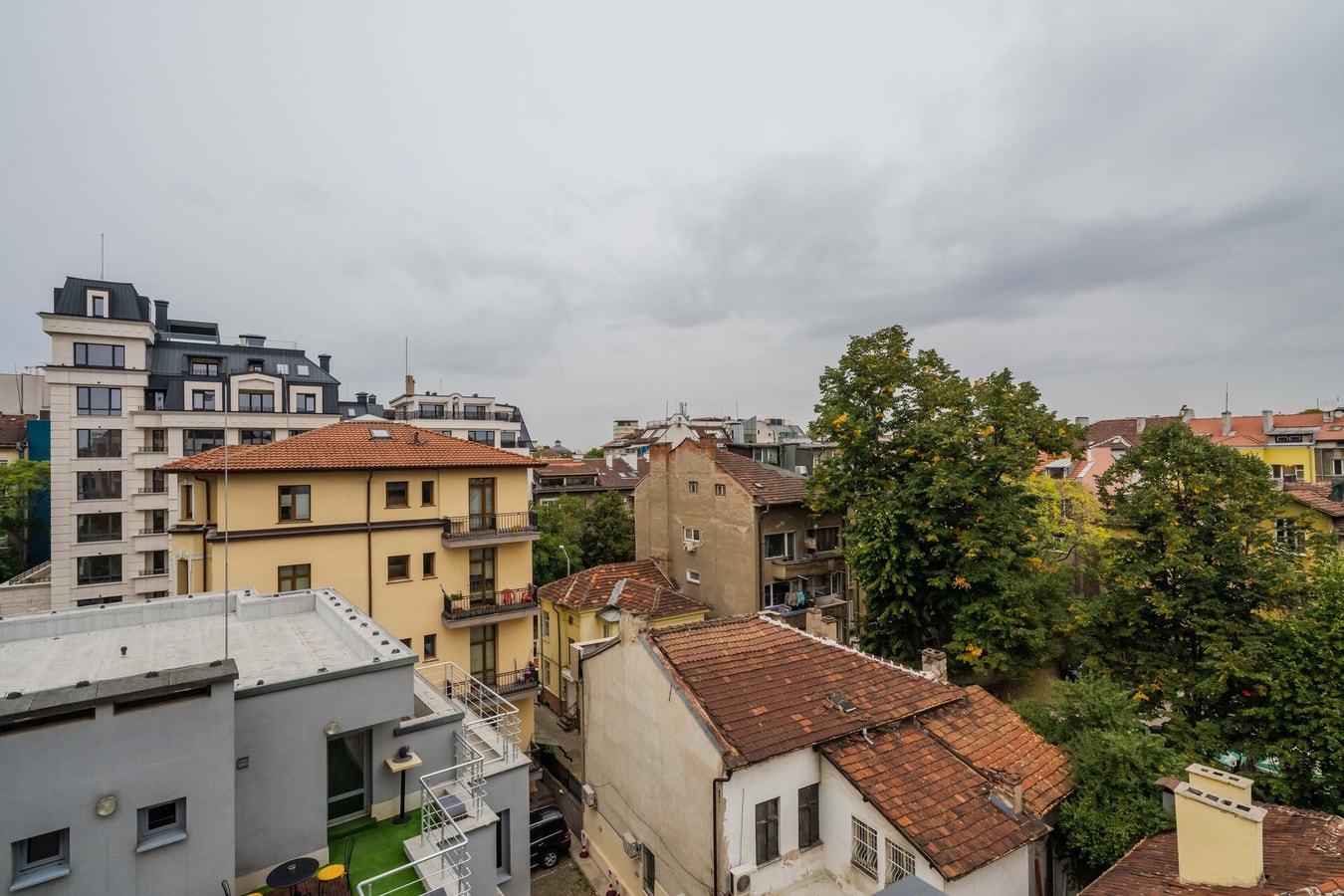 Alla Prima ~ 1BD Flat in Sofia Centre + Desk 15 Flat Manager Booking