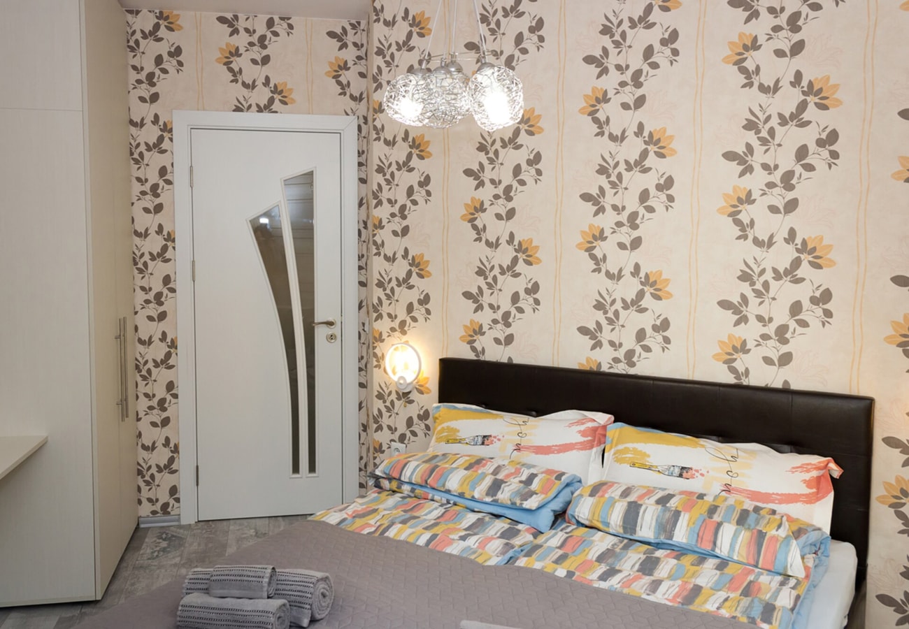 ACRYLIC & PASTEL Apartments 11 Flat Manager Booking
