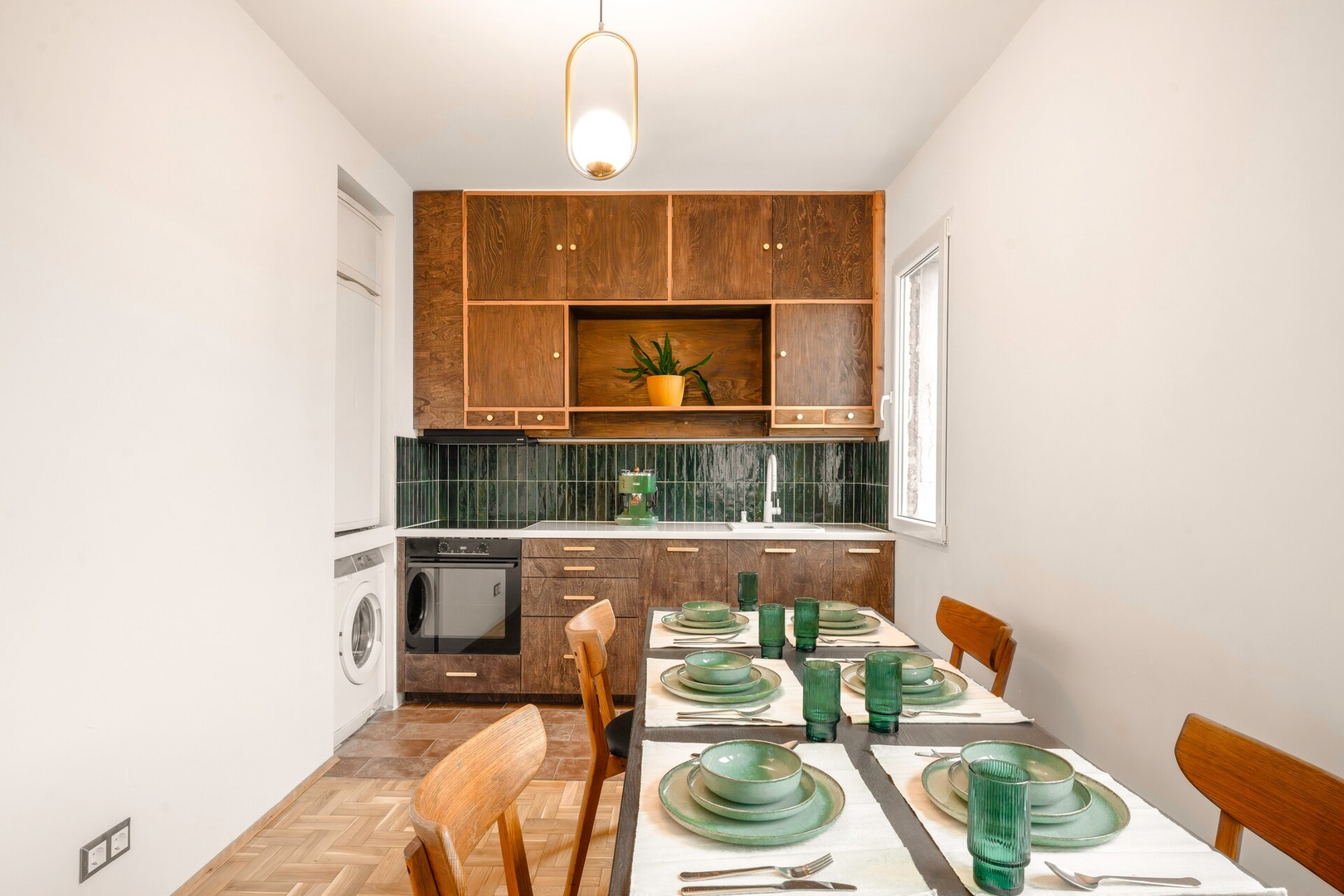 TERRA Design /Award-Winning Apartment/ 24 Flat Manager Booking