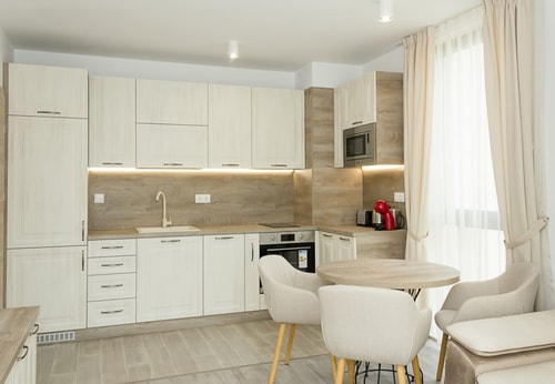 Azur Delux ~ 1BD Flat with Parking & Pool 8 Flat Manager Booking