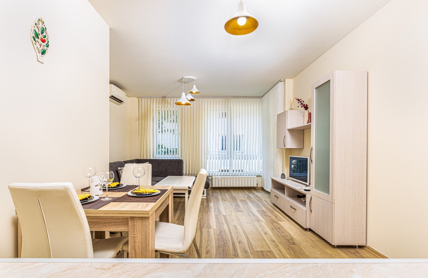 Stylish 2BD Apartment with a Nice Cozy Terrace Flat Manager Booking
