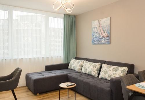 Modern Seaside Retreat 1BD Apartments 6 Flat Manager Booking