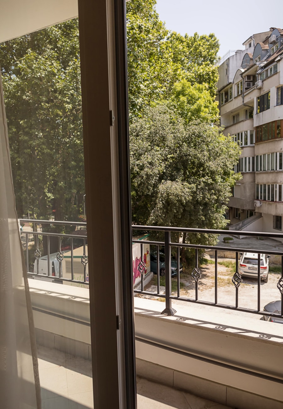 Exclusive Central Varna Apartment | 2 Beds+Parking 10 Flat Manager Booking