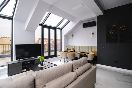 Great Studio 11 Flat Manager Booking