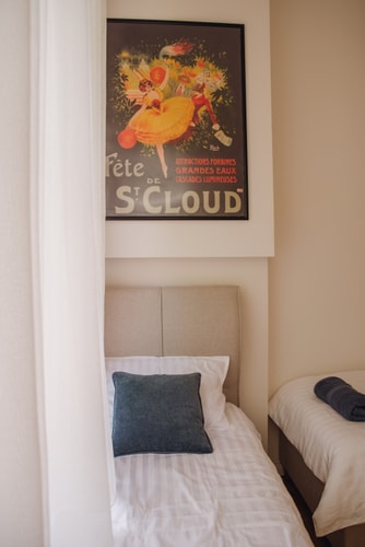 Radoslav Bacho Kiro 2BD · Elegant Escape: High Ceilings, Balcony & Piano 15 Flat Manager Booking