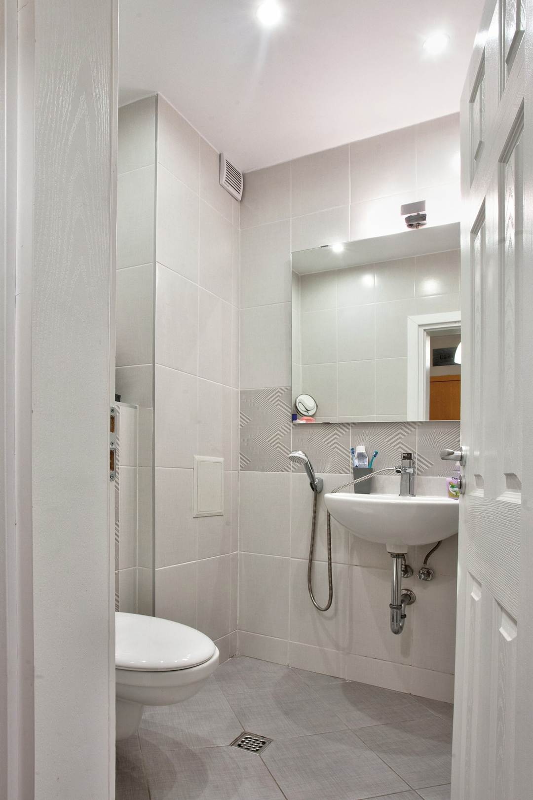City Nest 1BD in Lozenets 13 Flat Manager Booking