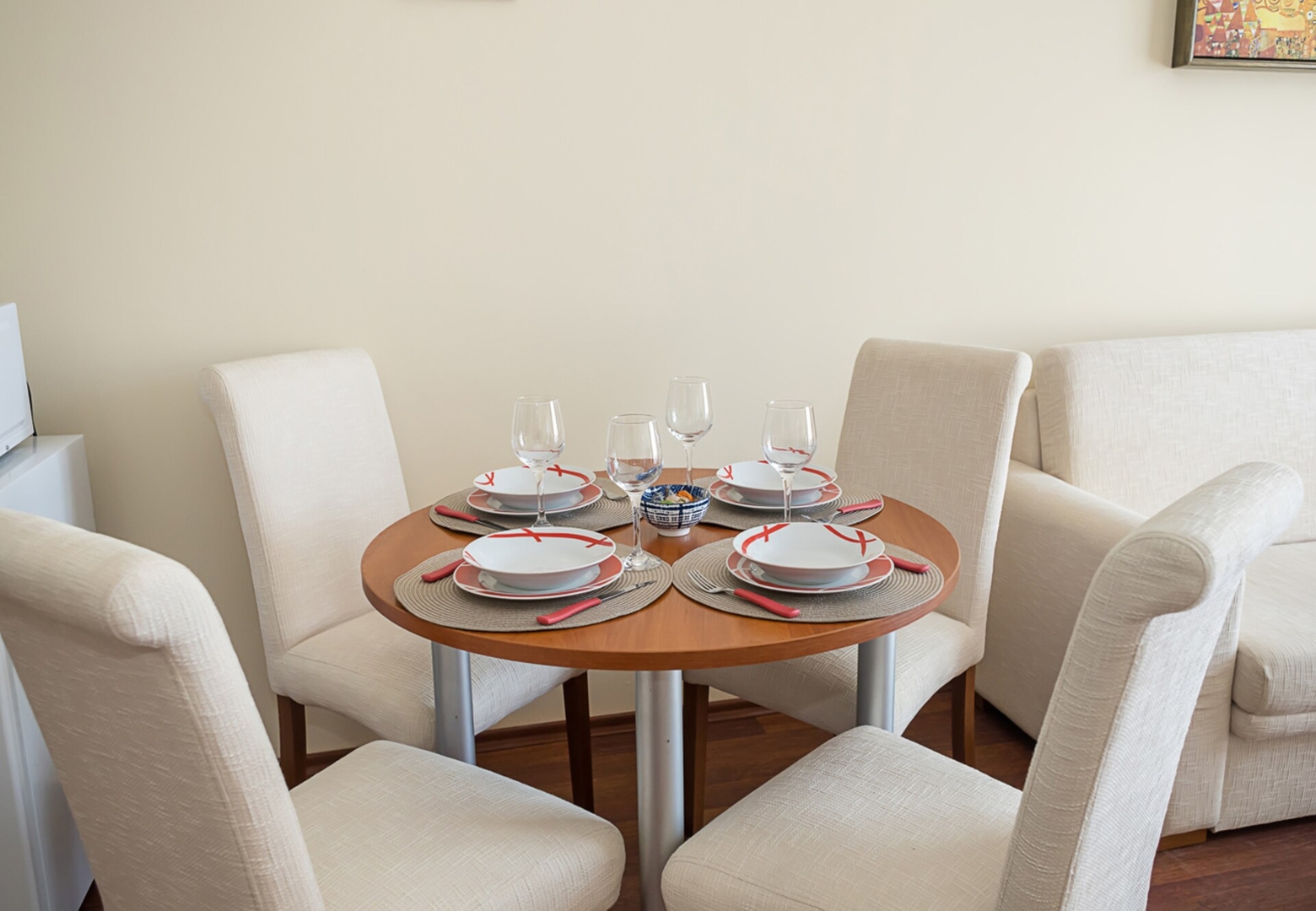 Beachfront Bliss-1BR Sea View Flat in Golden Sands 7 Flat Manager Booking