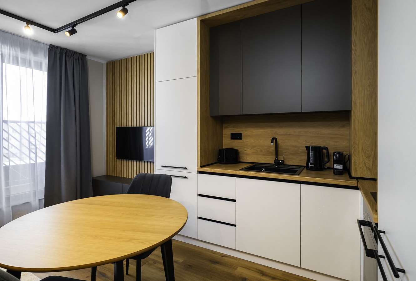 Aviva Living - 1BD Apartment 6 Flat Manager Booking