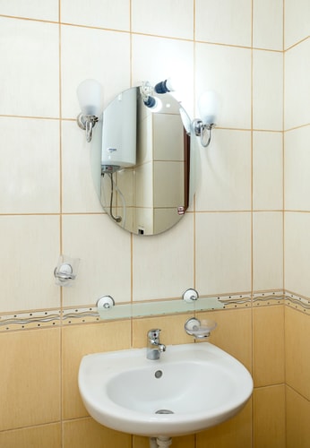 Kabakum 1BR Retreat with Parking, Steps to Beach 15 Flat Manager Booking