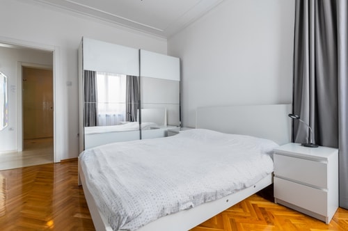 Vitosha Str 2BD White & Blue Apt 4 Flat Manager Booking