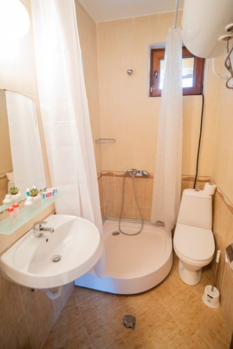 The Family Courtyard - LARGE 2BD Apartment 18 Flat Manager Booking